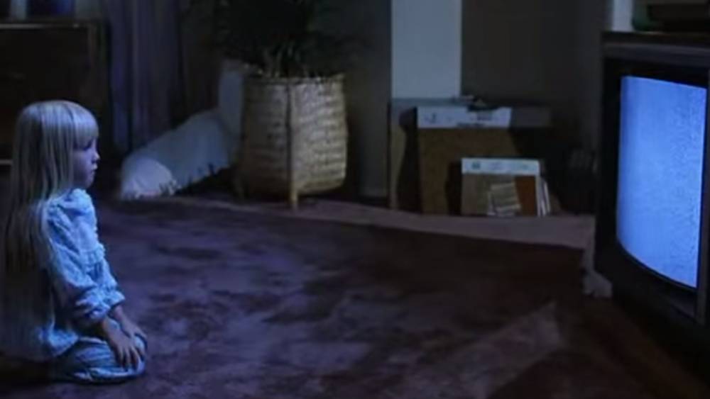 THE REAL POLTERGEIST CURSE: How the Freelings Are the Worst Movie Parents Ever